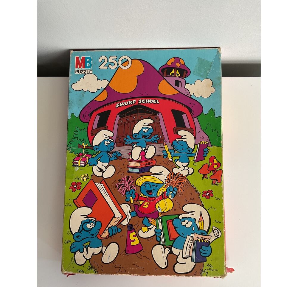 1982 Milton Bradley Smurfs Jigsaw Puzzle - All Pieces included